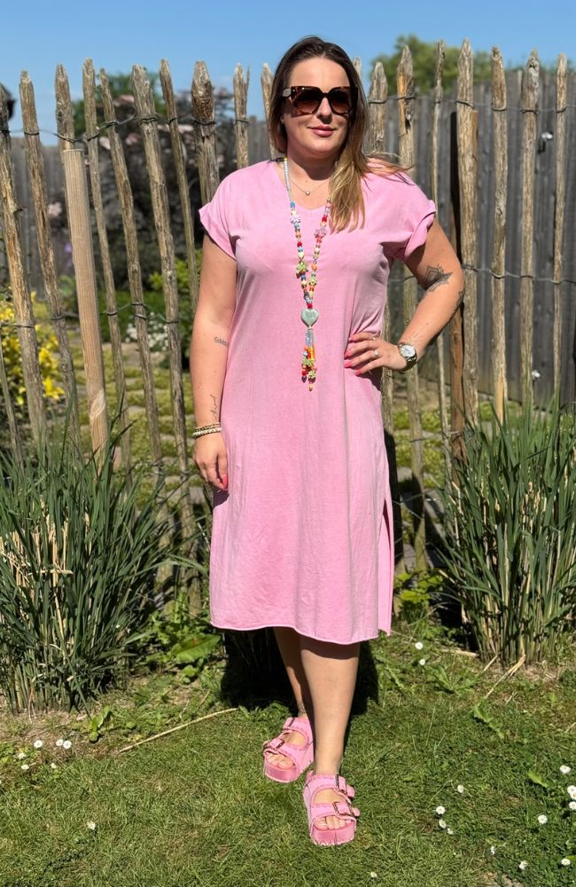 Stylisches T-Shirtkleid in zartem rosa